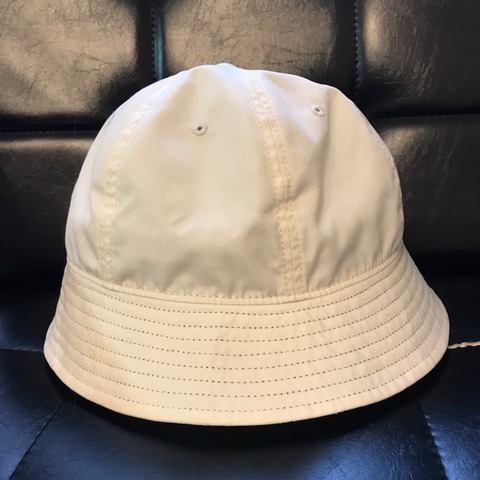 白い帽子